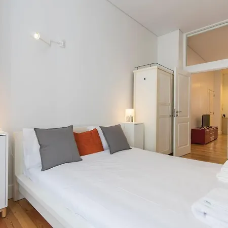 Elegant 2Bdr Flat In Historic Baixa By Lovelystay-2